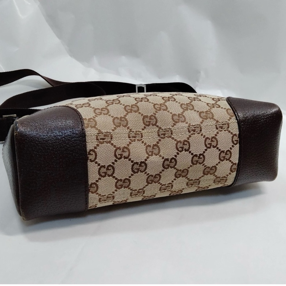 Gucci Beige and Brown Crossbody Bag - Picture 10 of 15